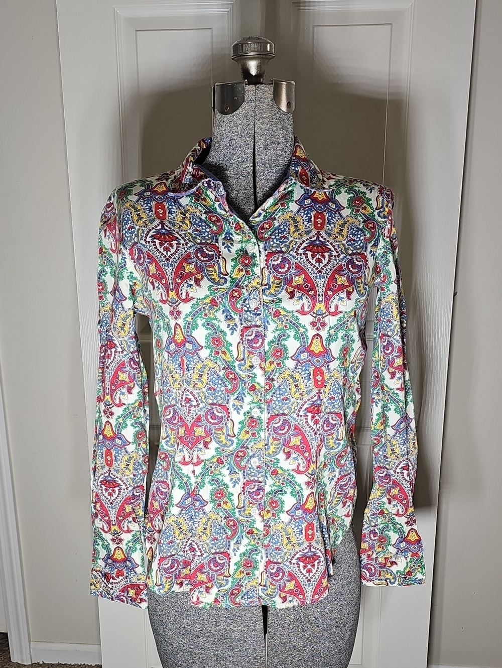 Tommy Hilfiger Colorful Paisley Print Fitted Button-Down Shirt Small